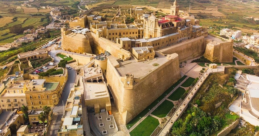 Hướng dẫn đầy đủ cư trú tại Malta bằng cách đầu tư (2020)